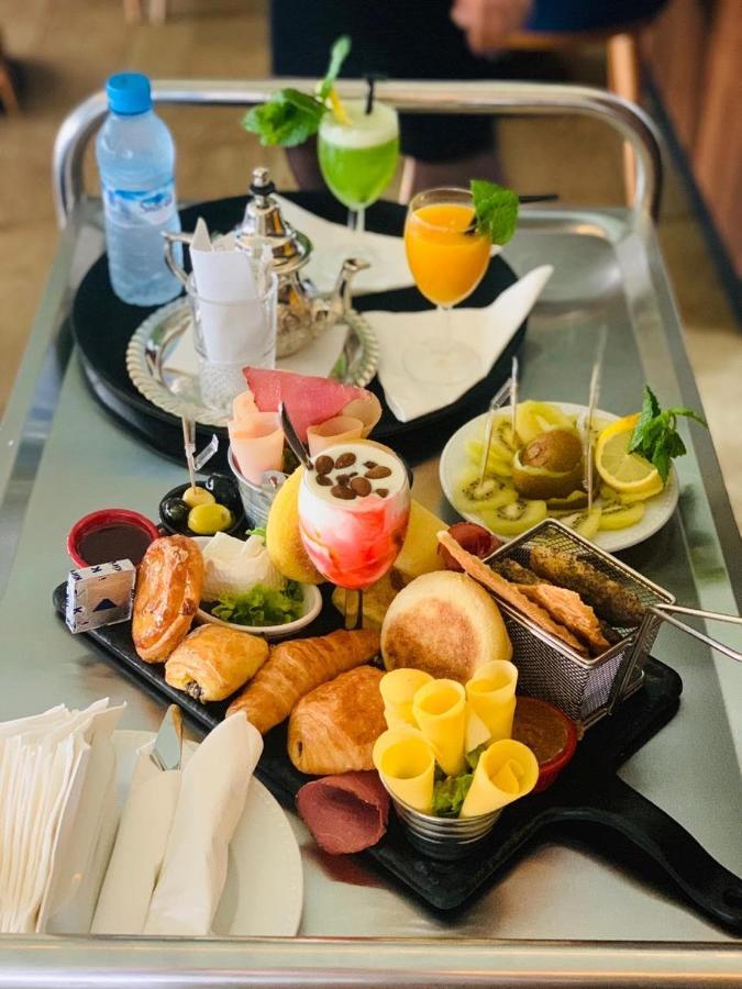 Sbn Suite Hotel Tangier Bagian luar foto