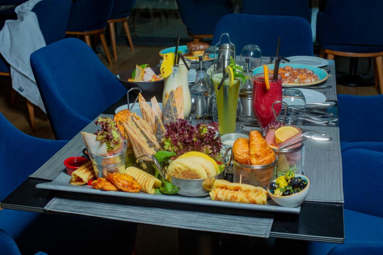 Sbn Suite Hotel Tangier Bagian luar foto
